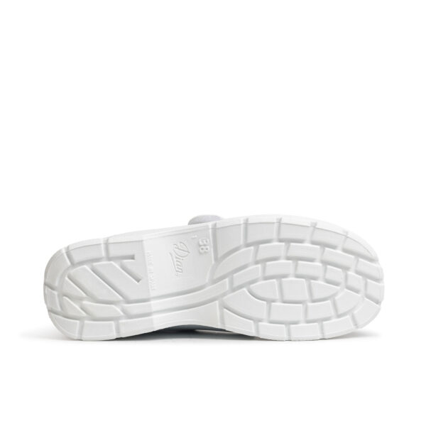 Zapato blanco sanitario