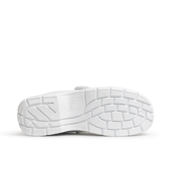 zapato sanitario blanco con cierre de velcro