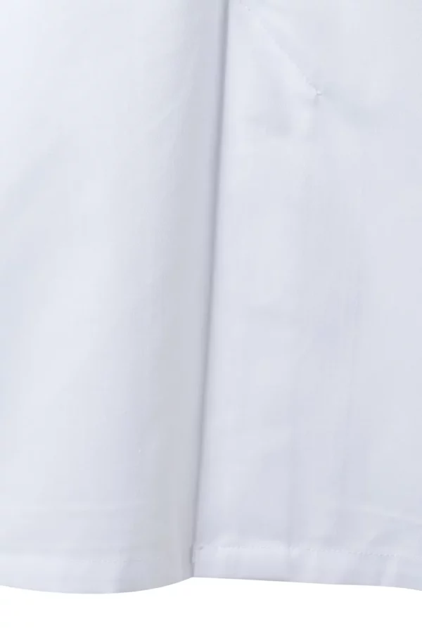 bata blanca de manga larga