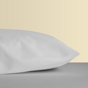 funda de almohada blanca