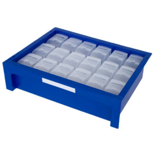 Bandeja con cajas robot en el interior